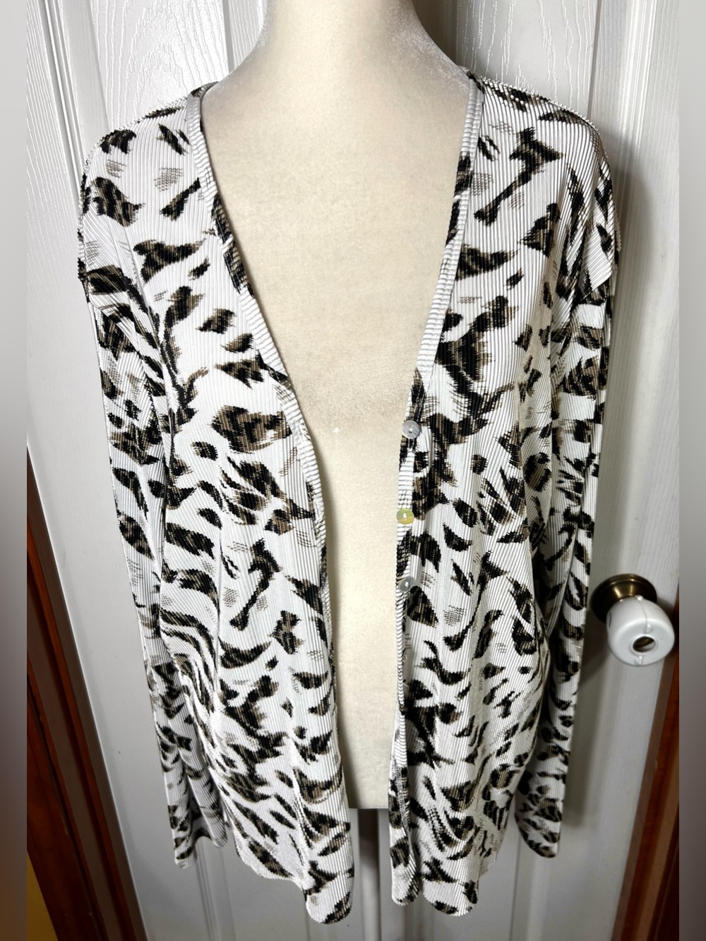 Lightweight Cardigan Layering Blouse Top Abstract White Beige Business Casual XL